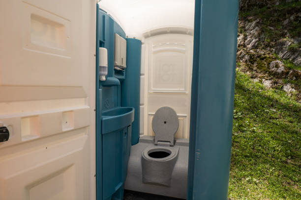 Best Portable bathroom rental  in Dekal, IL